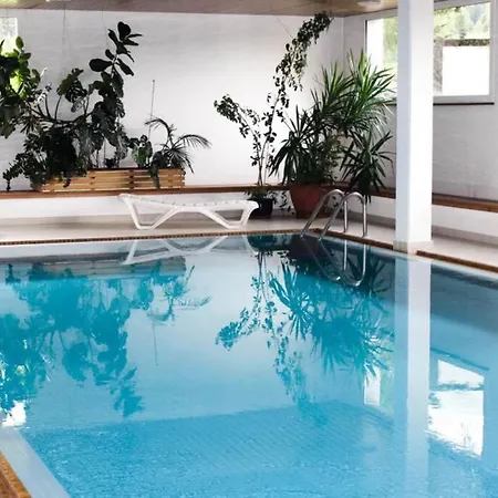 Hell Und Geraumig - Sauna - Pool - Parken Санкт-Мориц